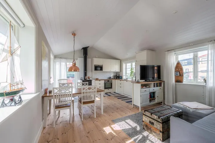 Ferienwohnung für 4 Personen, mit Ausblick und Balkon - 1