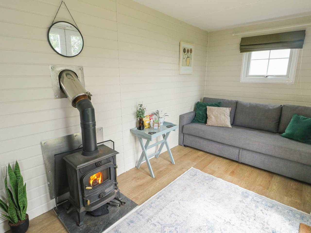 Llewelyn Shepherds Hut in Isle of Anglesey