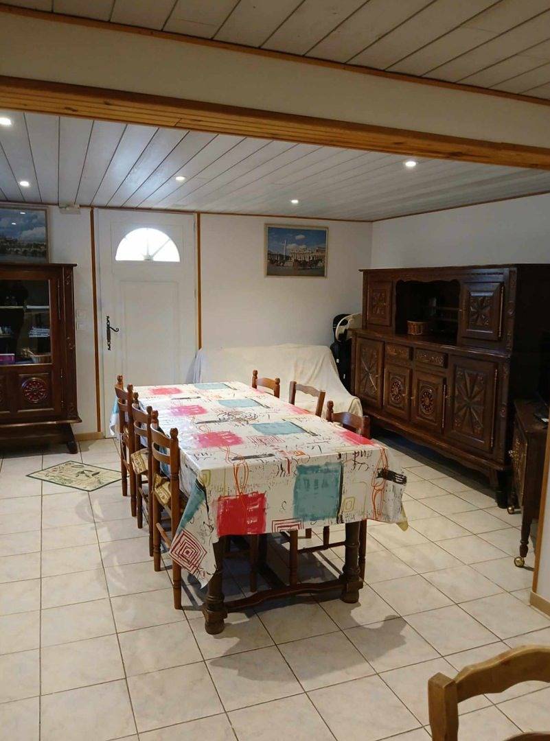 Loue maison de campagne 2 à 8 personnes in Saint-Privat-du-Dragon, Haute-Loire