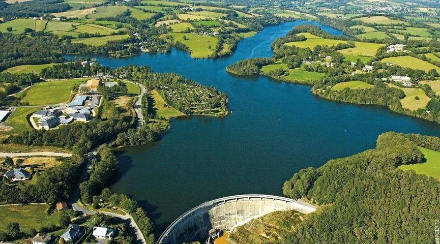 Location de vacances pour 4 personnes, avec terrasse à Mur-de-Barrez - 2