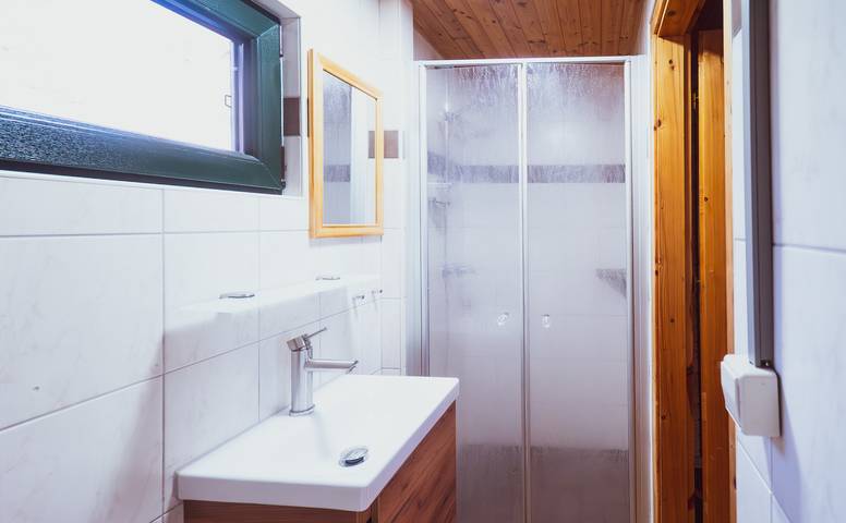 Ferienhaus für 8 Personen, mit Terrasse und Seeblick im Spreewald - 4