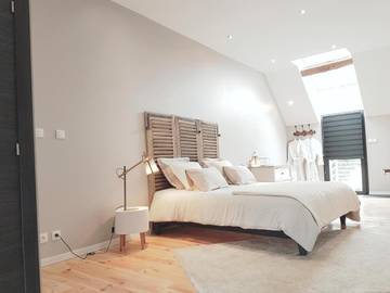 Chambre d’hôte pour 2 personnes, avec jardin ainsi que vue et terrasse dans Couzon