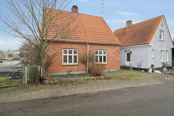 Villa für 8 Personen, mit Terrasse und Garten, mit Haustier