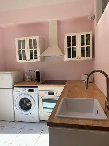 Gîte pour 2 personnes, avec terrasse dans Cathedrale Orthodoxe Saint Nicolas Nice