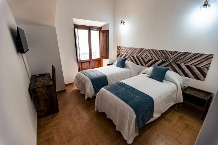 Hotel para 4 personas, con jacuzzi y balcón, Se admiten mascotas en Provincia de Badajoz - 3