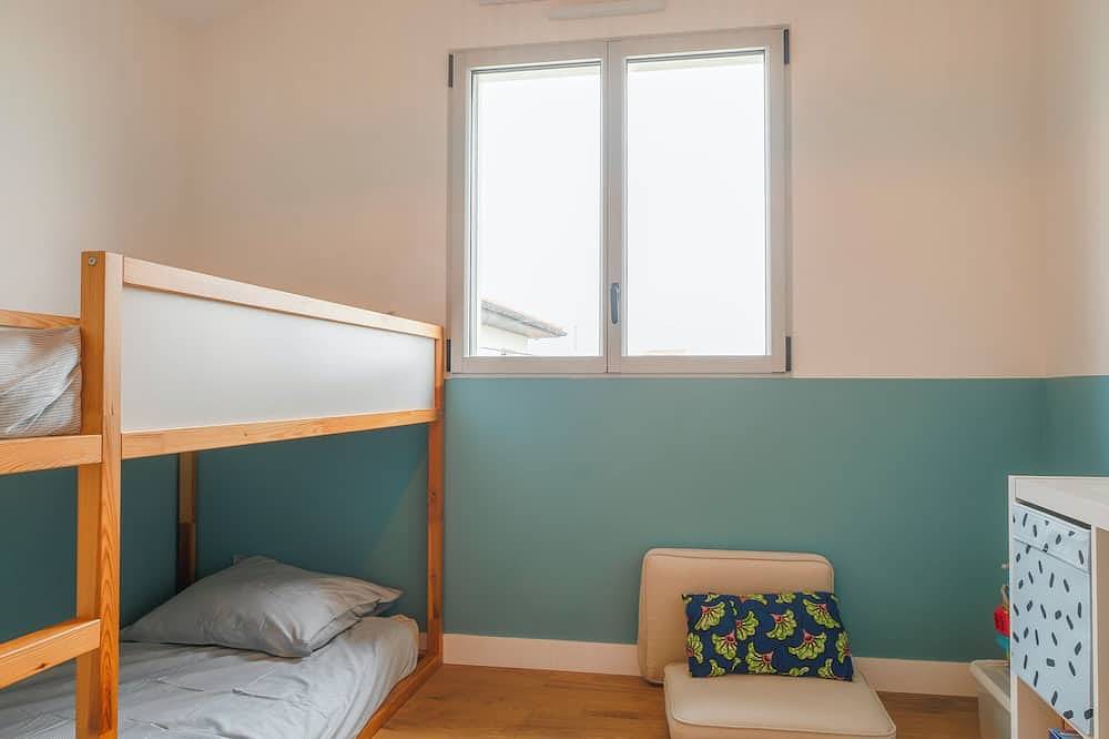 Villa 8 Couchages Avec Piscine à 8 Minutes à Pieds de la Plage à Bidart in Bidart, Région de Bayonne