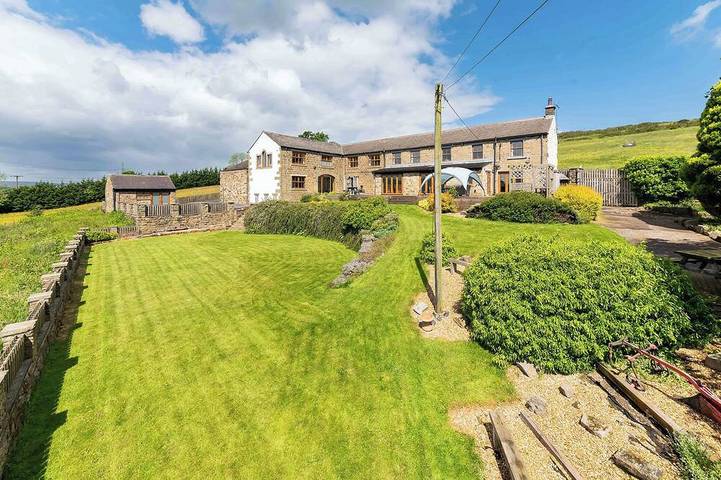 Holiday rental for 10 people, with garden, with pets in Barnsley