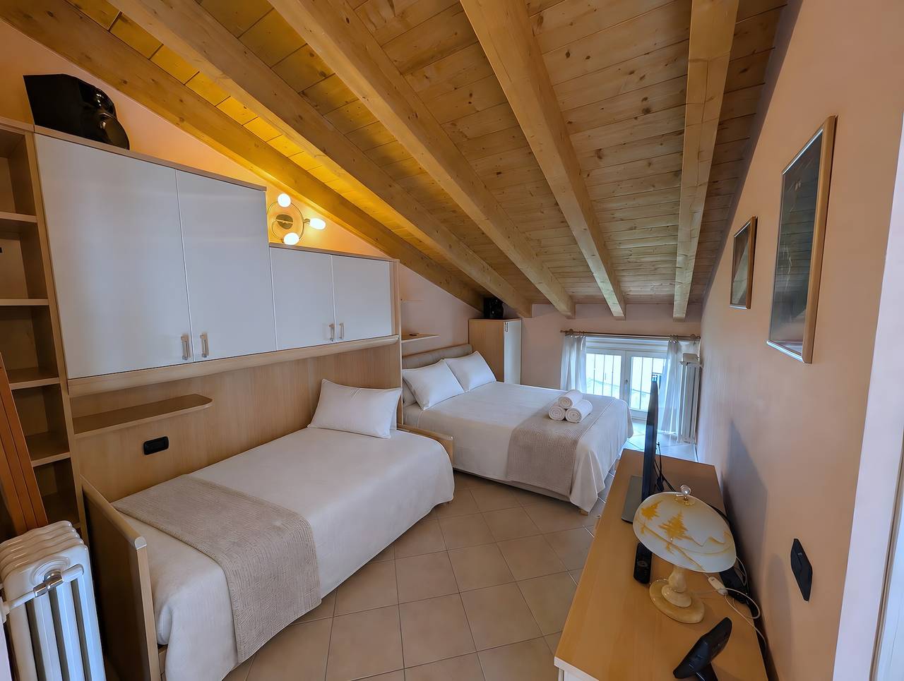 Ganze Wohnung, Ferienhaus 'Casa Jenny - vista lago a Novate Mezzola' in Campo Mezzola, Novate Mezzola