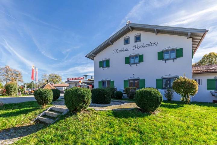 Hôtel pour 2 personnes, avec terrasse et vue, animaux acceptés à Irschenberg