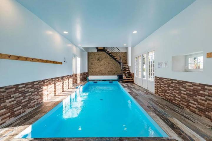 Maison d’hôte pour 5 personnes, avec jacuzzi ainsi que jardin et piscine à Tonquédec - 2