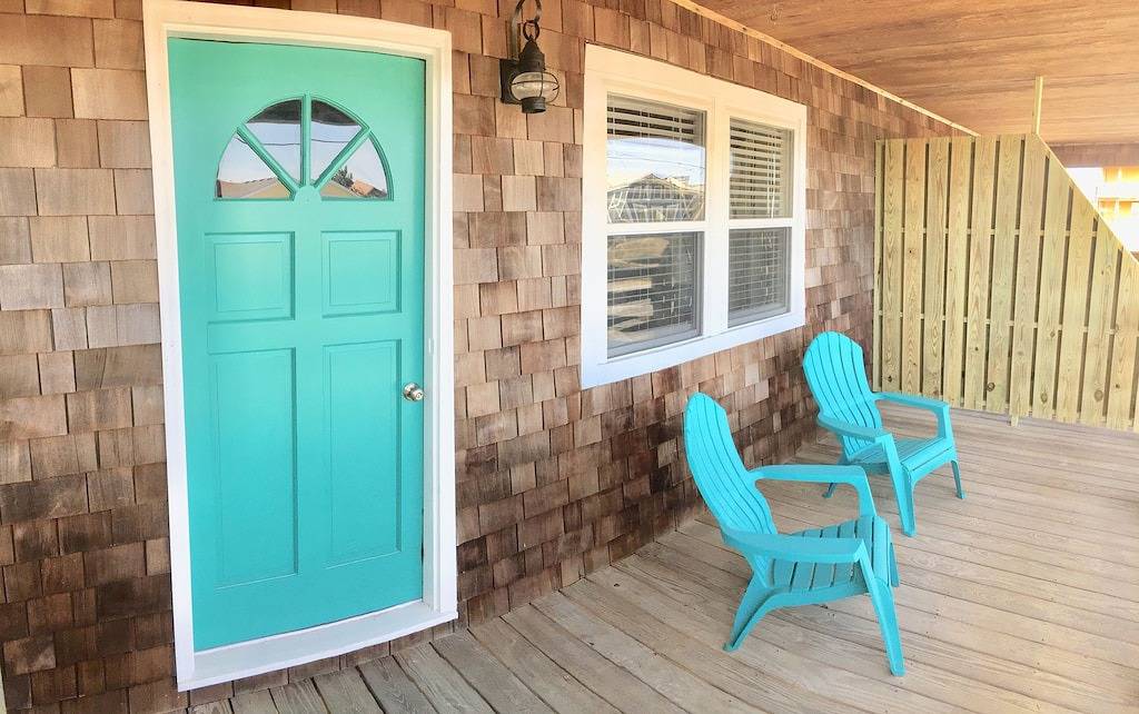 Ganze Wohnung, Beach Haven, Neu & Renoviert, 2018! , weniger als 1 Block zum Strand! Volle Küche. in Nags Head, Dare County