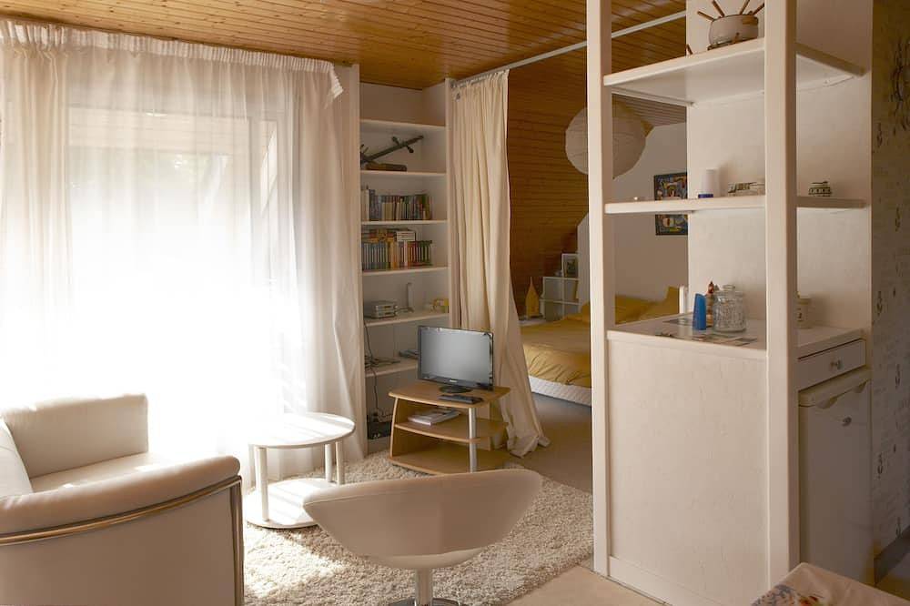 Ganze Wohnung, Schönes Einzelapartment mit großem Garten in La Forêt-Fouesnant, Côte de Cornouaille