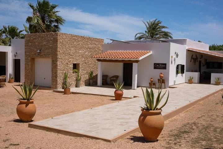 Casa rural para 8 personas, con jardín además de piscina y vistas en El Pilar de la Mola