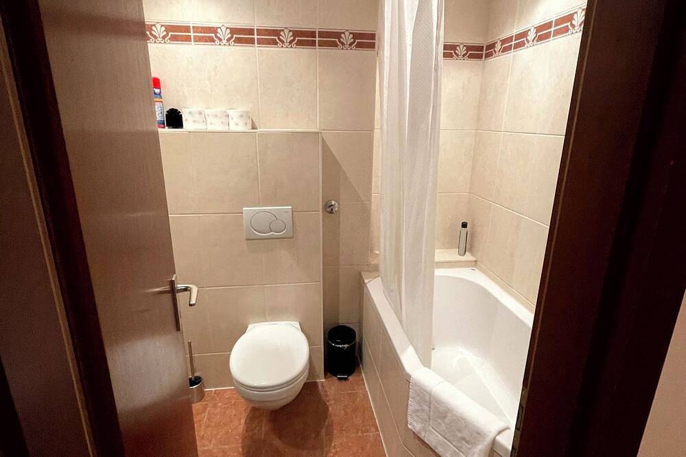 Ringstraße 15 W1 - 1 Schlafzimmer mit Balkon und Parkplatz in Neumünster, Schleswig-Holstein Binnenland