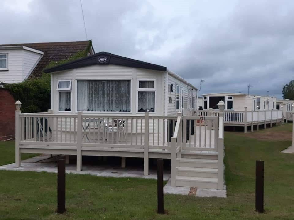Purple Palace, 3-Bed Caravan, Ingoldmells in Ingoldmells, Lincolnshire