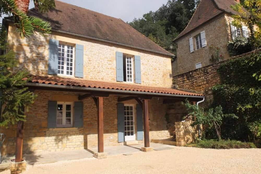 Valley of the Five Castles, Charming Residence from 1851, renovated like new. in Vitrac, Périgord Noir