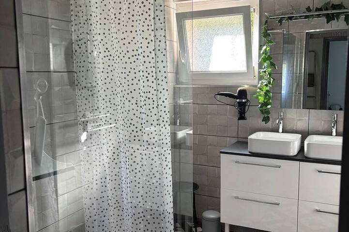 Appartement entier, Le cocon d’olicleon in Aston, Pyrénées