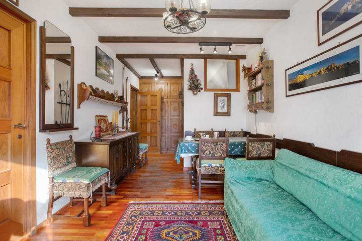 Appartamento intero, Appartamento 'Courmayeur 3V21' con vista sulle montagne, balcone e Wi-Fi in Les Forges Courmayeur, Courmayeur