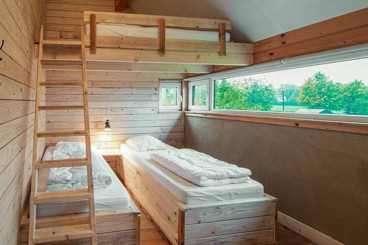 Location de vacances pour 15 personnes, avec jardin ainsi que terrasse et sauna dans Sourbrodt - 3