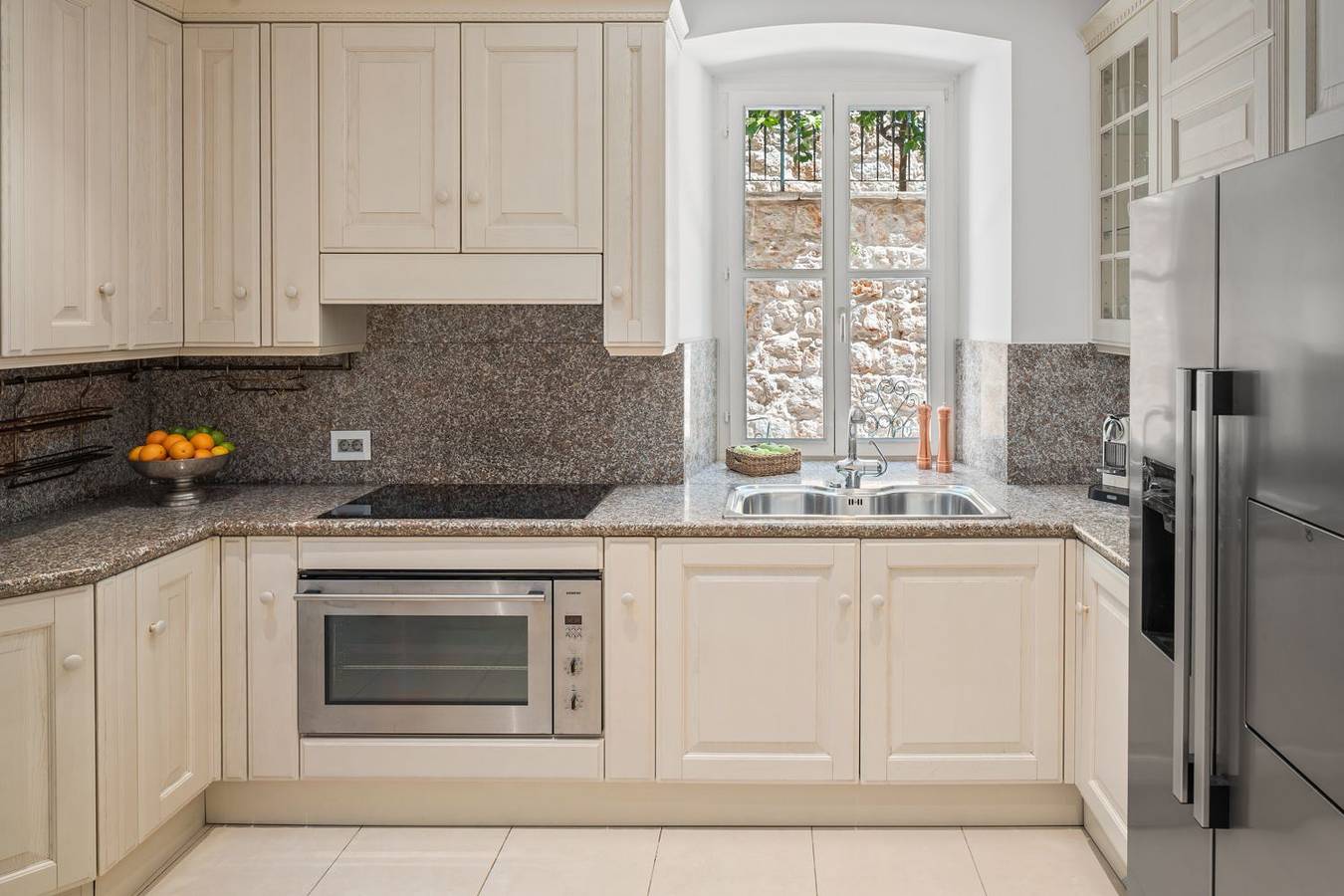 Villa Agatha in Dubrovnik, Grad Dubrovnik