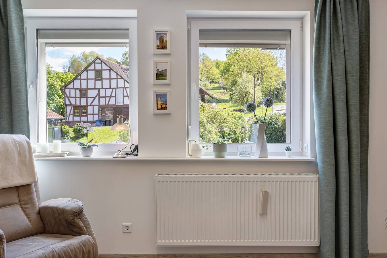 Ganze Wohnung, Ferienwohnung 'Mentel' mit Bergblick, privater Terrasse und Wi-Fi in Knüllwald, Knüllgebirge