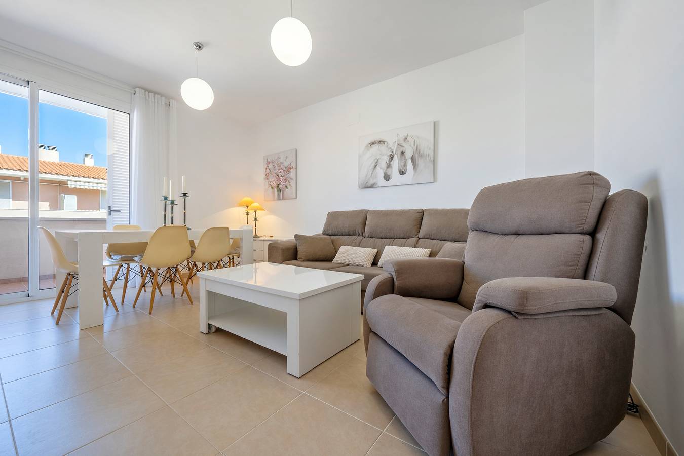 Apartamento entero, Apartamento 'Solemio I' con piscina compartida, Wi-Fi y aire acondicionado in Villa Romana, Costa Dorada