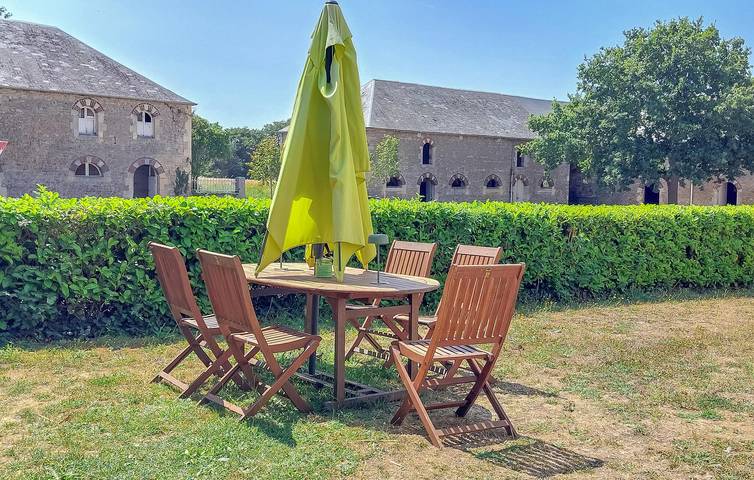 Location de vacances pour 6 personnes, avec Terrasse et Jardin à Géfosse-Fontenay