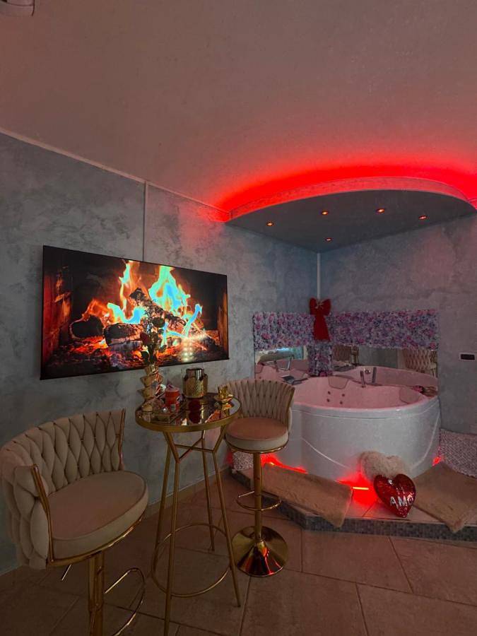 B&b per 4 persone, con Idromassaggio e Terrazza nonché Panorama a Sant'Egidio del Monte Albino