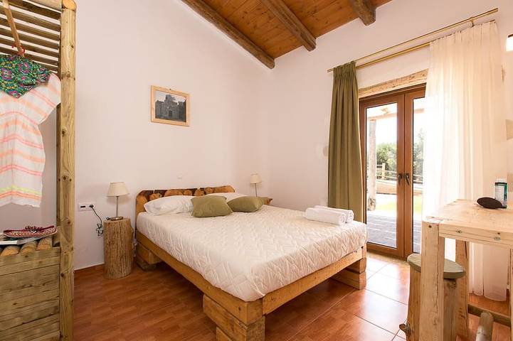 Chainteris Villa Iii, with Private Pool & Vast Views in Rethymno und Umgebung