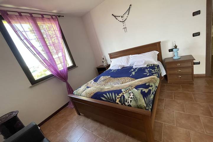 Villa Cavalieri in Vedriano with a panoramic view of the Reggio Emilia hills in Canossa, Reggio Emilia Provinz