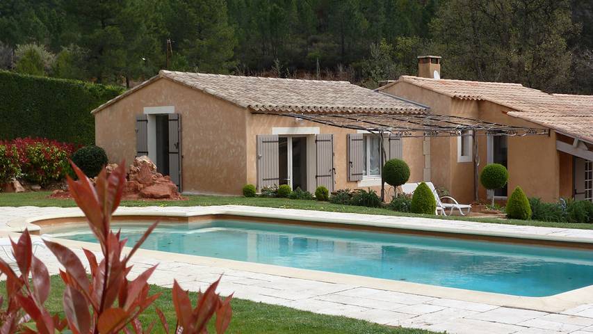 Gîte pour 2 personnes, avec jardin ainsi que terrasse et piscine dans le Vaucluse - 2