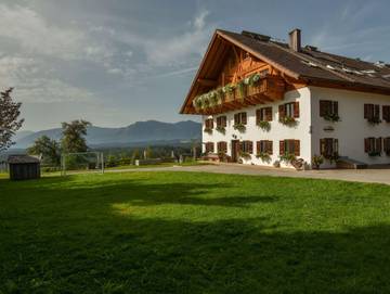 Ferienwohnung für 2 Personen, mit Balkon und Garten, kinderfreundlich in Das Blaue Land