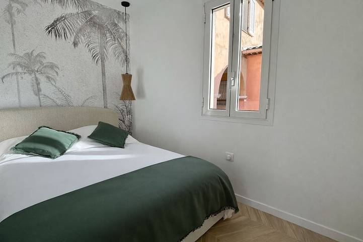 Ganze Wohnung, Charming apartment with terrace, village on foot in Valbonne, Mittelmeerküste (Frankreich)