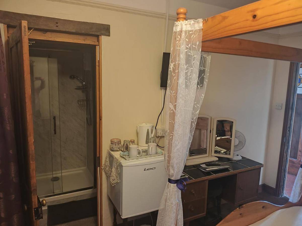 Standard Twin Room in Potter Heigham, The Broads