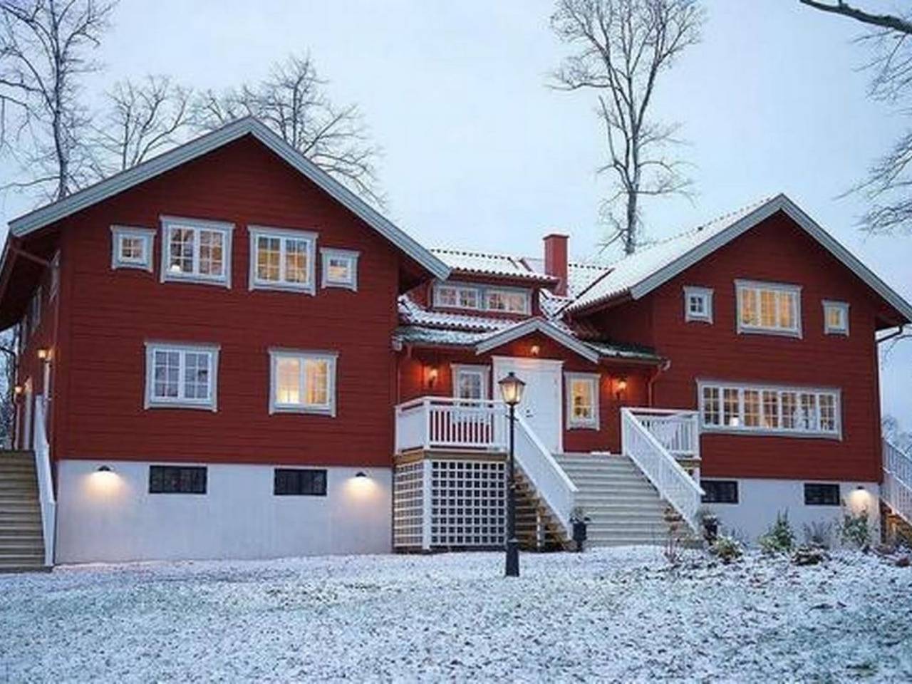 Grosses Sommerhaus direkt am See in Kinda, Östergötland