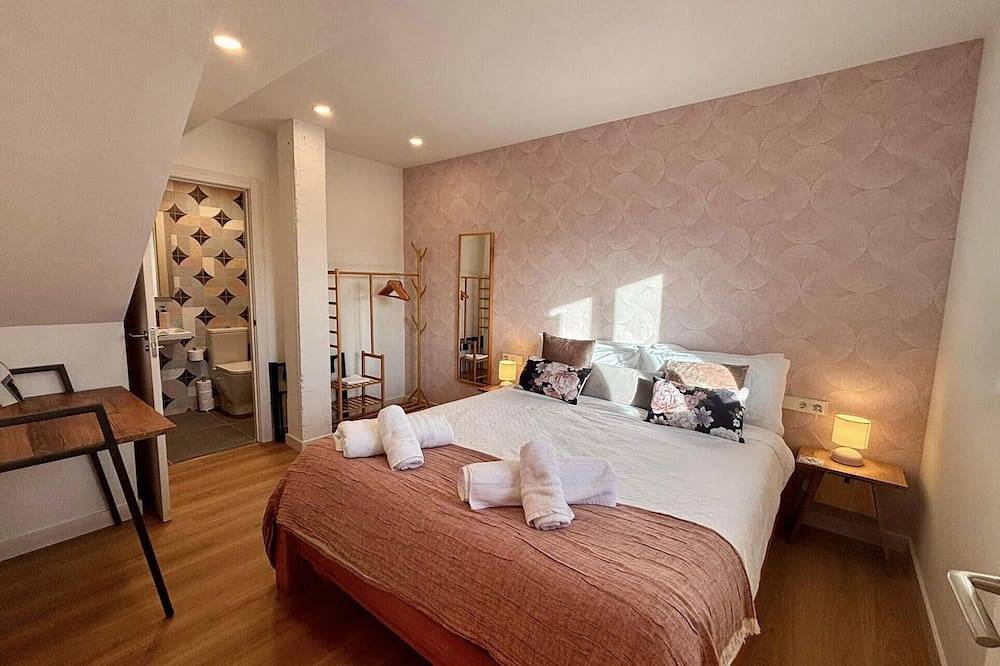 Appartement entier, Kostoenea - Ekilore appartement rural au bord de la mer in Hondarribia, Côte Basque (Espagne)