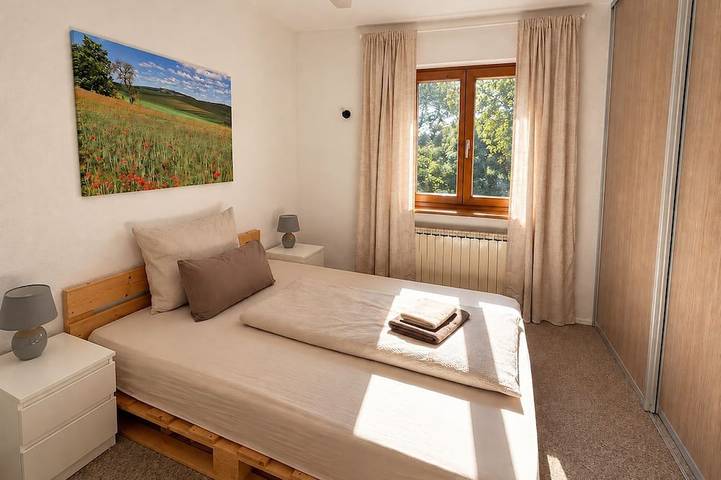 Ganze Wohnung, Praxis Löwenzahn, ehemalige Landarztpraxis im Fränkischen Seenland - 6 Personen in Westheim (Bayern), Romantische Straße