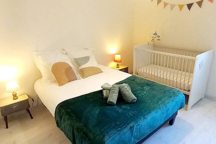 Location de vacances pour 14 personnes, avec jacuzzi et jardin, animaux acceptés à Bas-en-Basset - 2