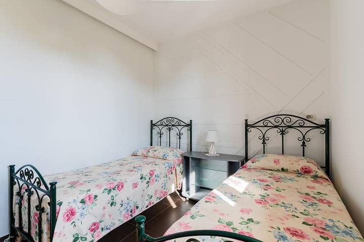 Appartamento intero, Villetta con 4 camere,2 Bagni,Wifi, condizionatore, Giardino, garage in Tuglie, Golfo di Taranto