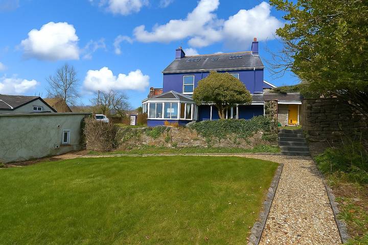 Cottage for 12 people, with garden in Laugharne