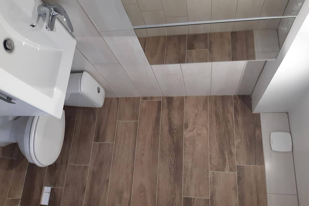 Appartement entier, Quiet studio 25 in Le Pradet, Côte méditerranéenne (France)