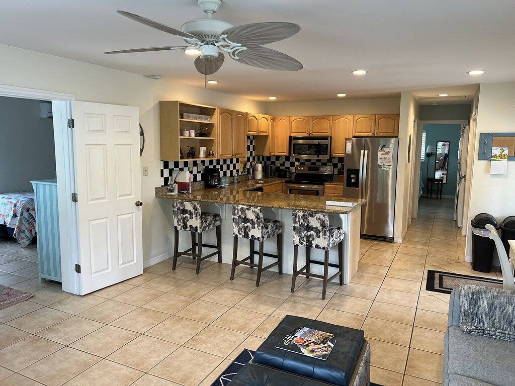 Zurück auf Vrbo !!--- Super Cute Cottage --- Privat & Entspannend - Walk / Bike zum Strand in Sarasota County