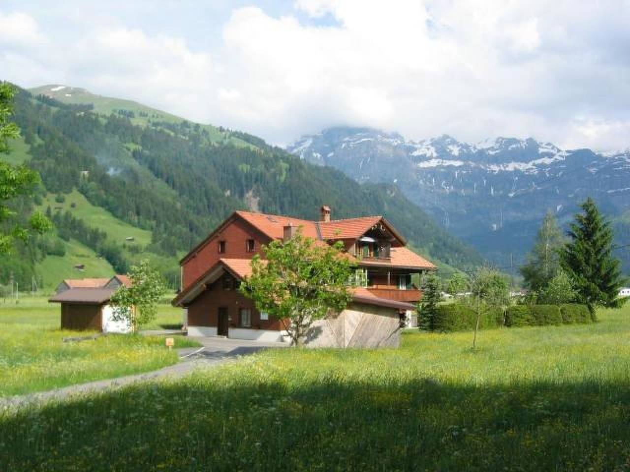 Ganze Wohnung, Lischenhaus - Strubel in Lenk im Simmental, Lenk