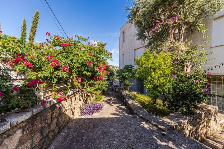 Gîte pour 4 personnes, avec balcon à Himarë - 3