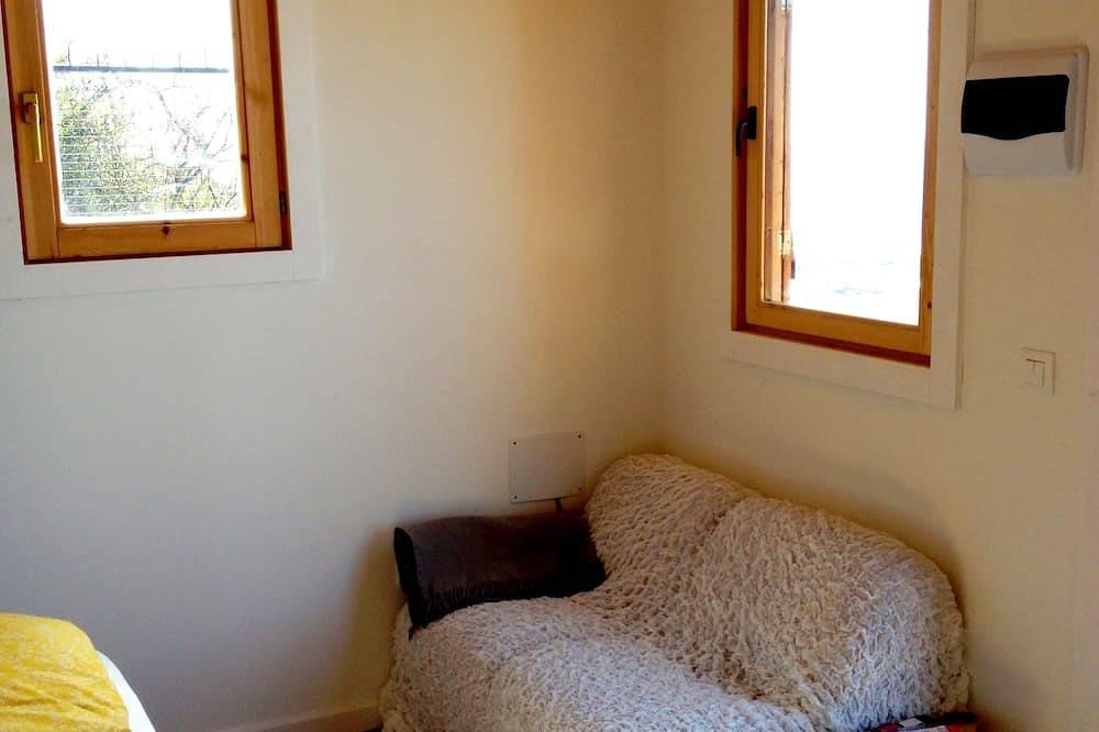 Apartamento entero, Pequeño pero agradable, excelente área de senderismo justo afuera de la puerta in Tejinetilla, San Cristóbal de La Laguna