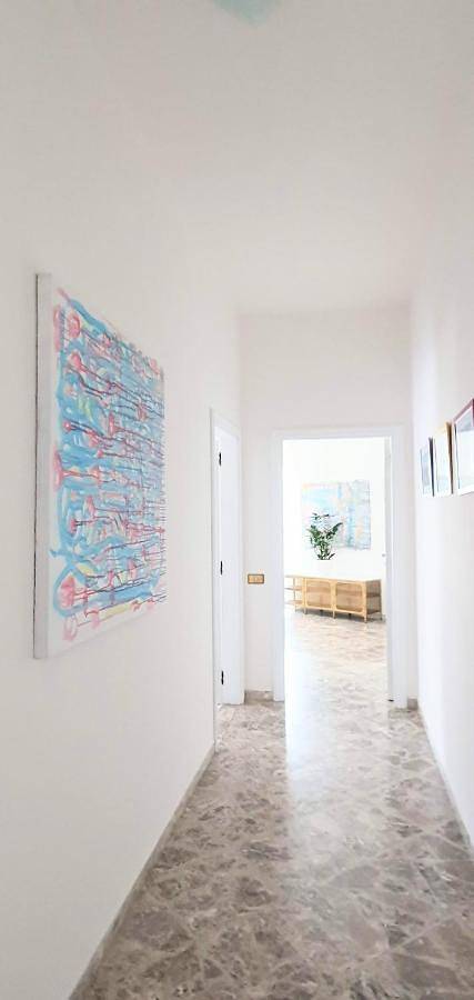 Appartement entier, Two-Bedroom Deluxe Apartment with Balcony in Irsina, Province de Matera