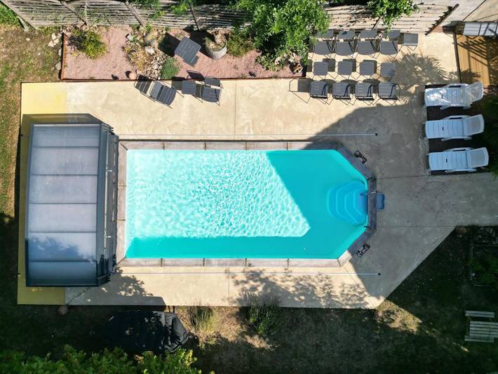Maison de vacances pour 14 personnes, avec Balcon et Terrasse ainsi que Jardin et Piscine à Mercurey
