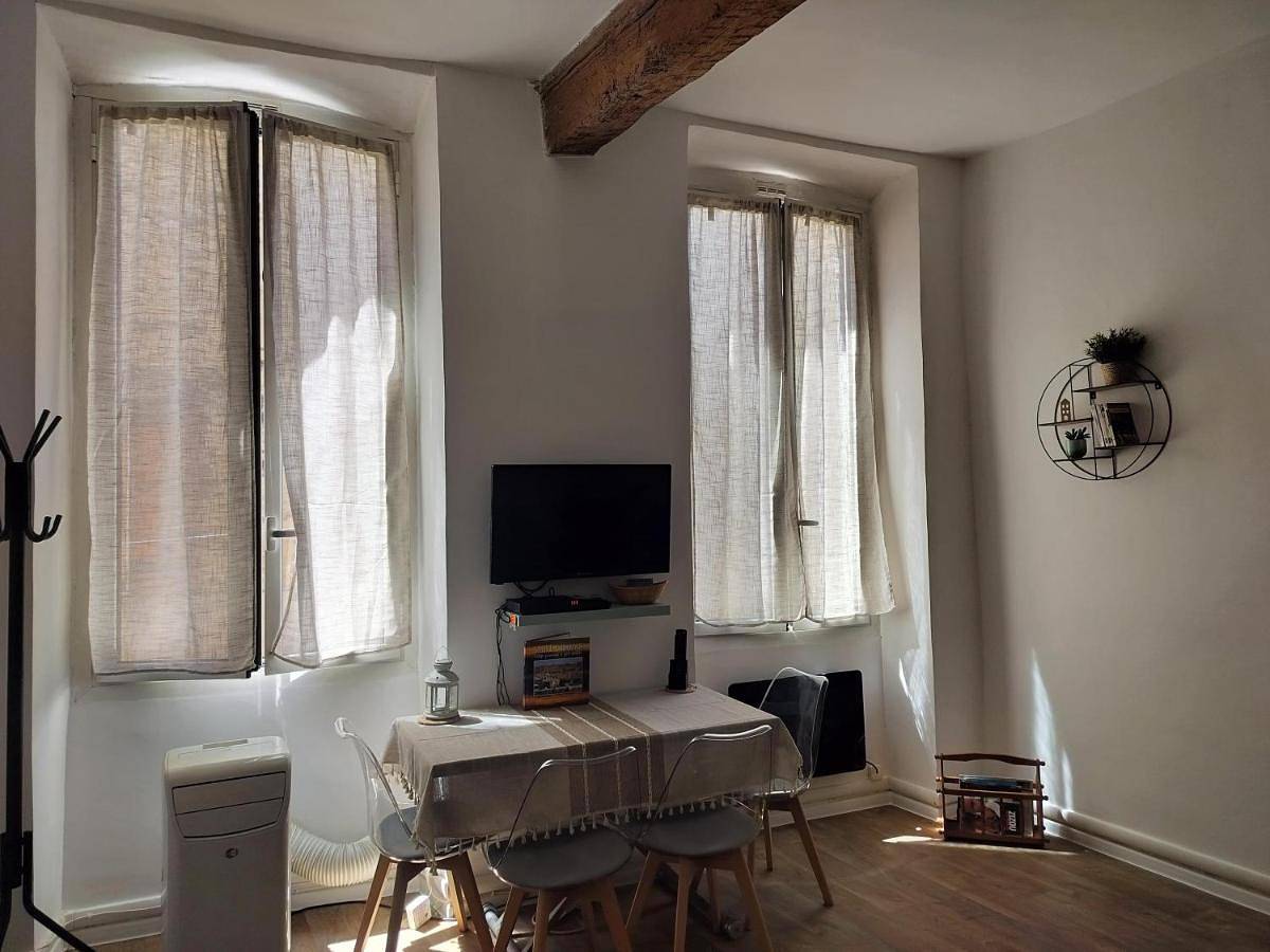 Appartement entier, Au pied du Baou in Saint-Chamas, Côte méditerranéenne (France)