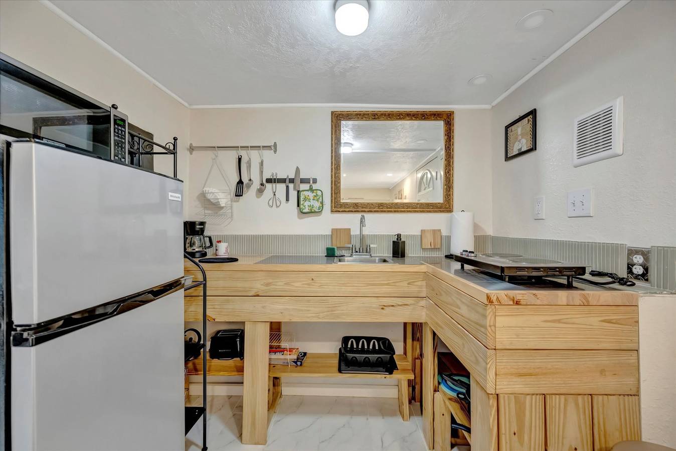 Apartamento entero, Quiet Studio Near Busch Gardens with Fenced Yard and Bbq in Tampa, Tampa Bay