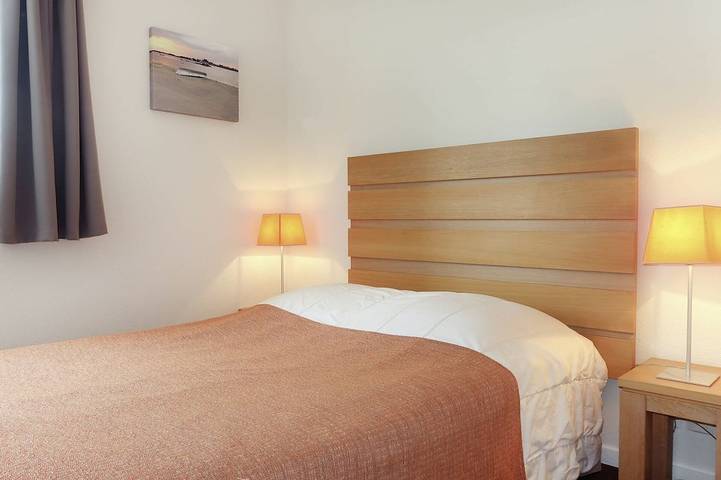 Gîte pour 6 personnes, avec piscine ainsi que terrasse et balcon/terrasse, animaux acceptés dans Golf Club des Sables d'Or - 2